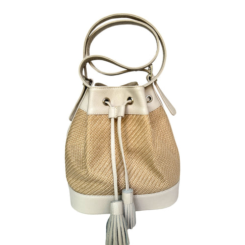 Tina Summer Hueso