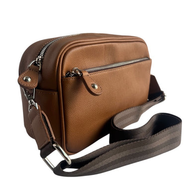 Victoria M Camel