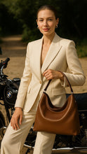 Almudena Camel